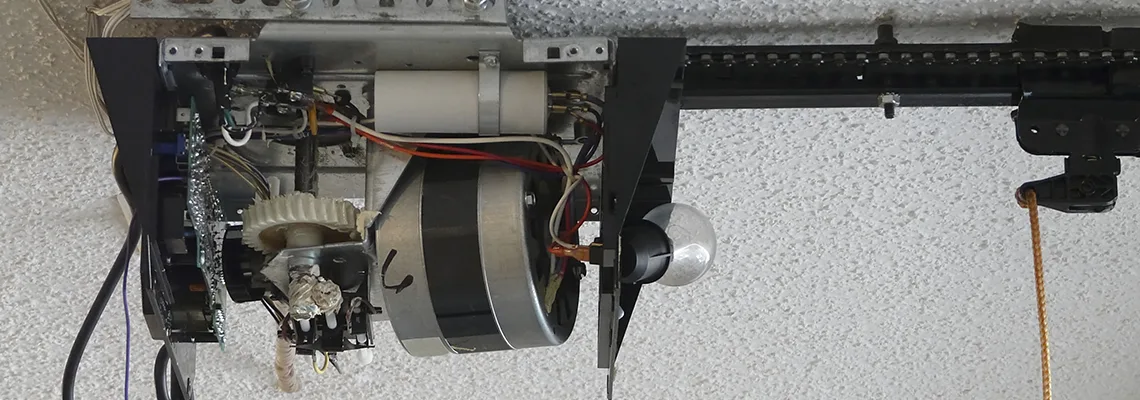 Sliding Garage Door Humming Noise Repair in Aurora, Ontario