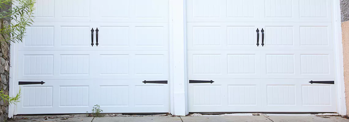 Professional Hardware Repair for First United Garage Doors Cable in Aurora, Ontario