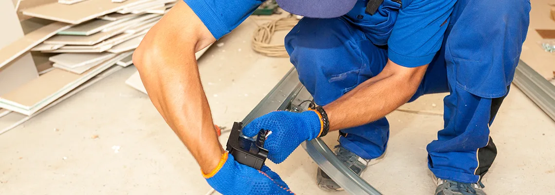 Fix Vinyl Garage Door Loud Noise in Aurora, ON